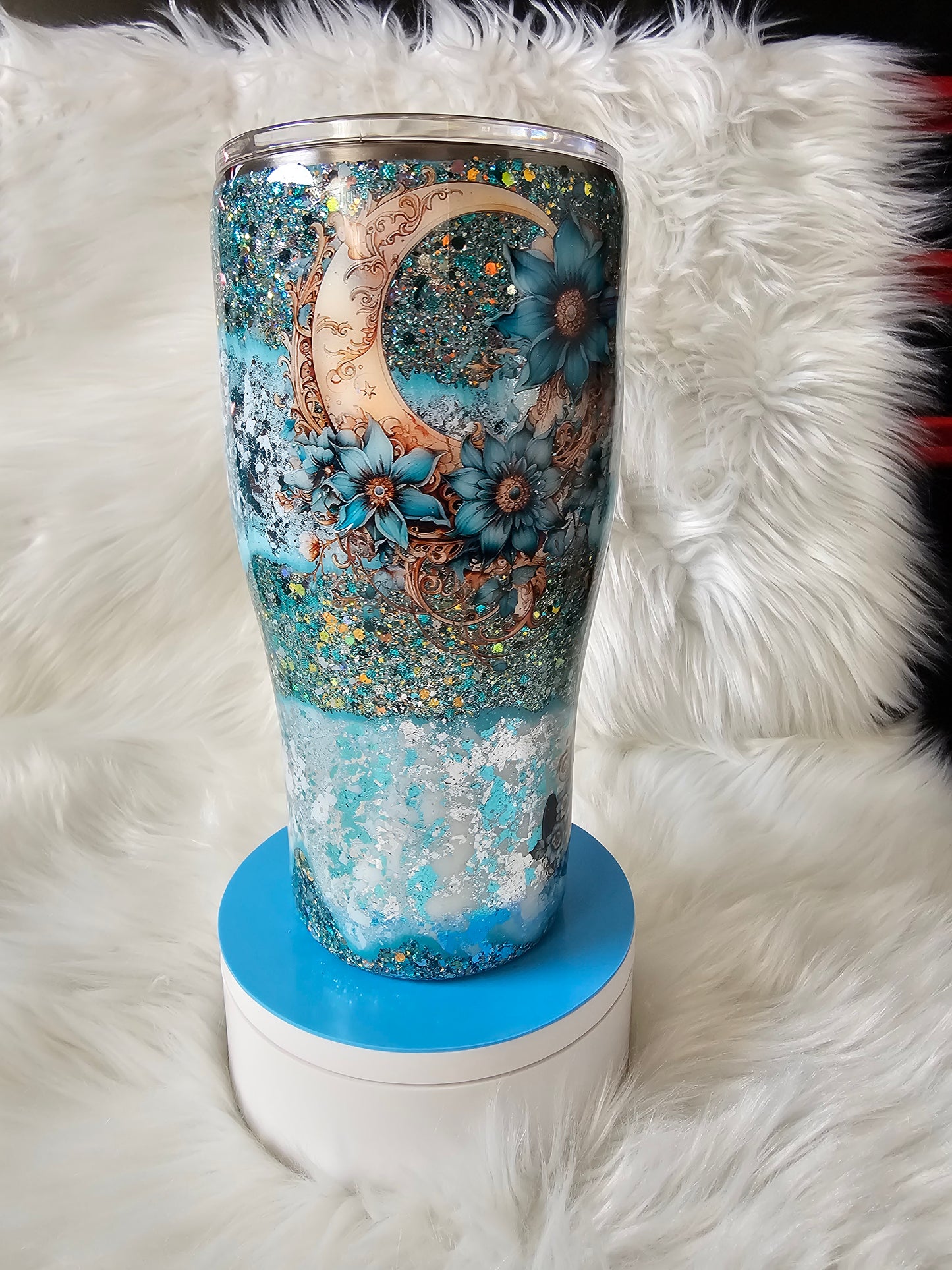 RTS {Turquoise Throw down} 30z Curved Tumbler