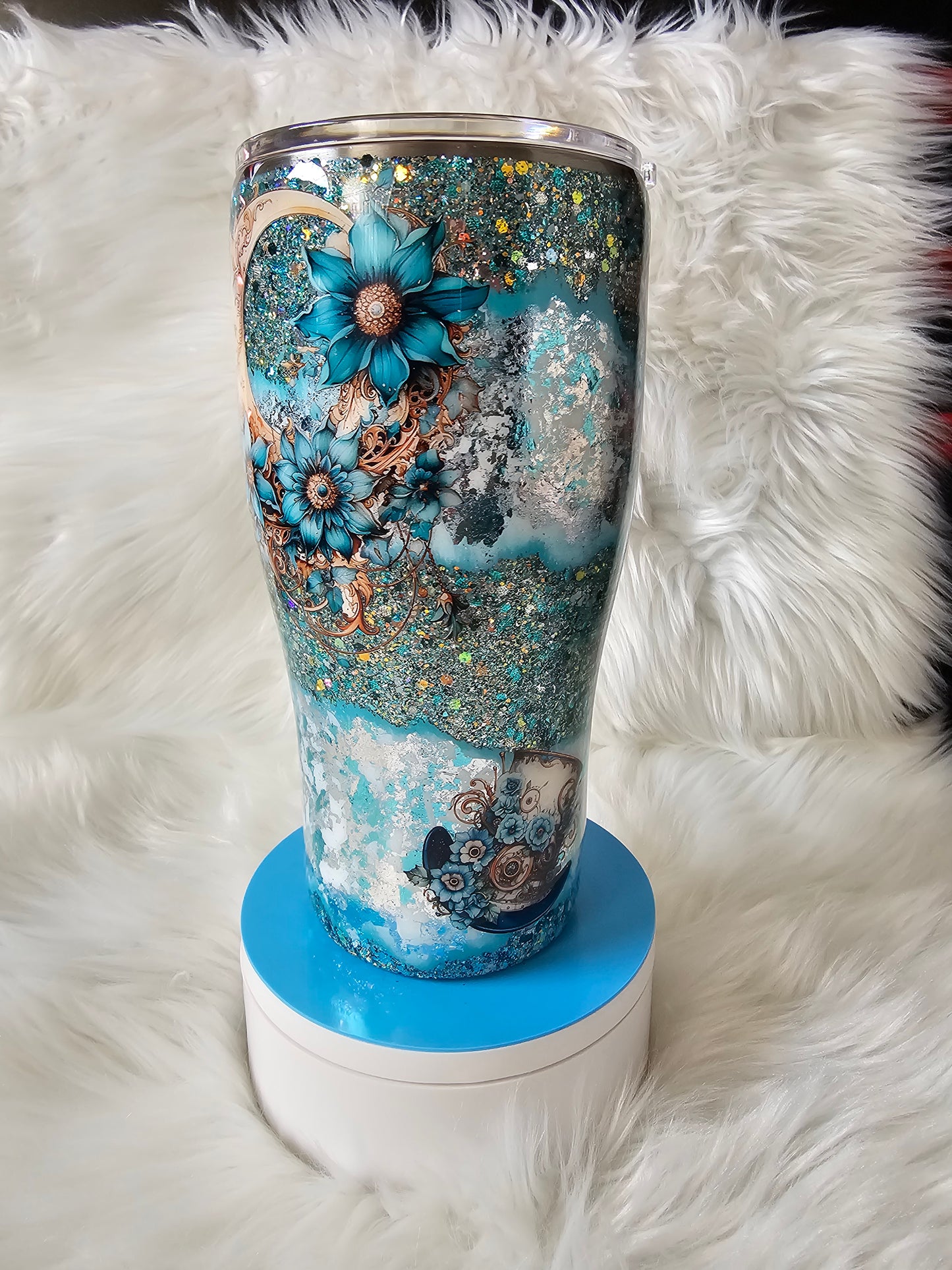 RTS {Turquoise Throw down} 30z Curved Tumbler
