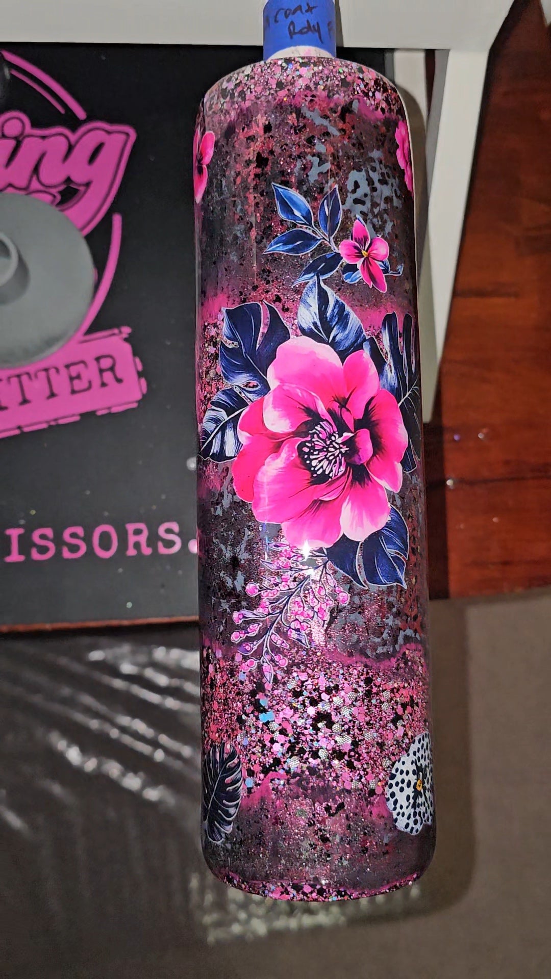RTS {Pink Throwdown} 32oz Tipsy Tumbler