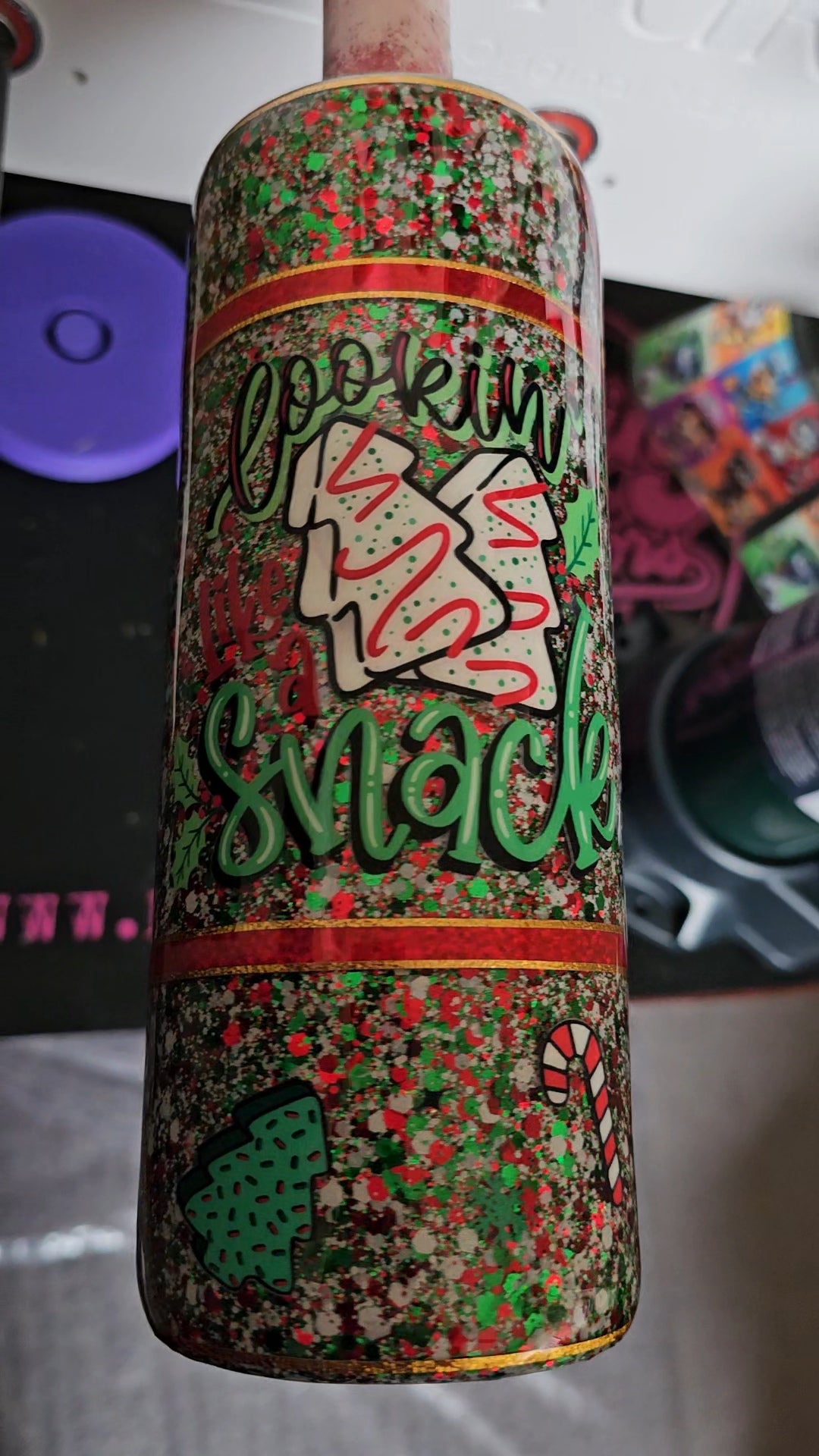 RTS {Feelin like a Snack} 24oz plump